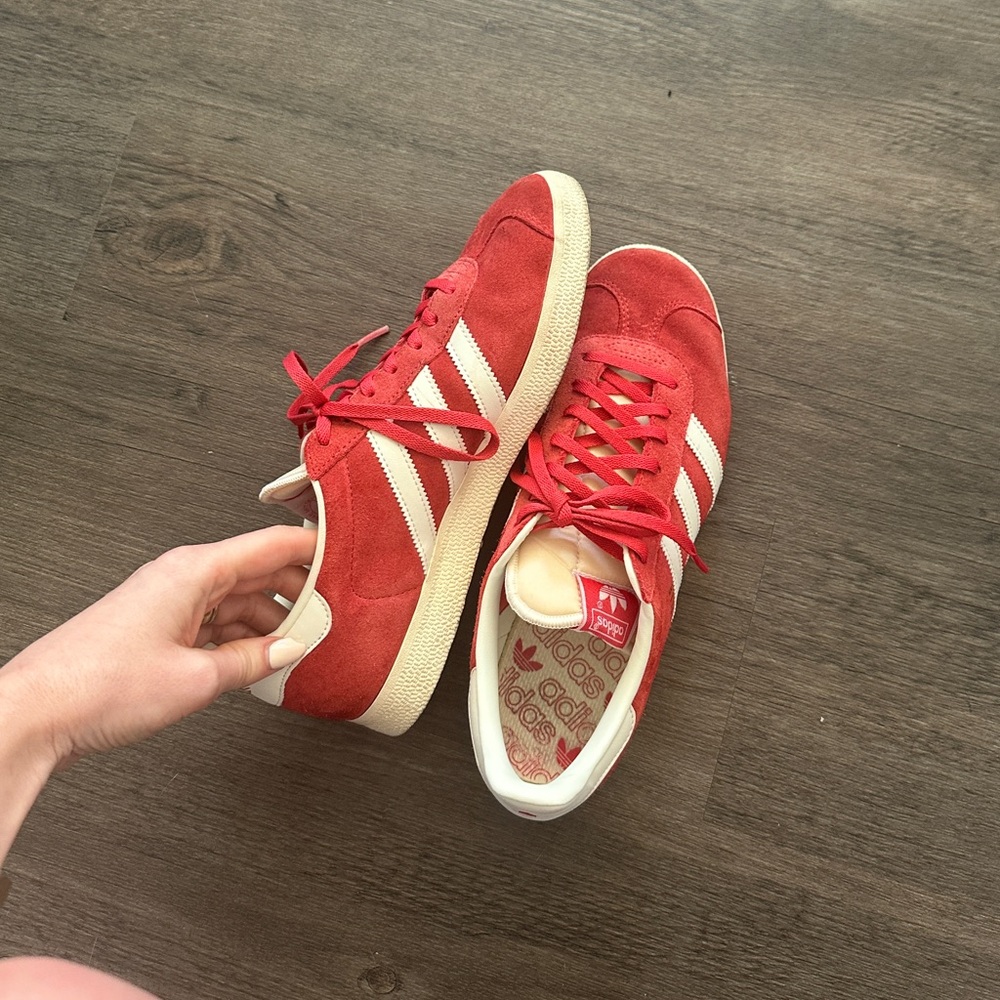 Adidas Gazelles - red and cream